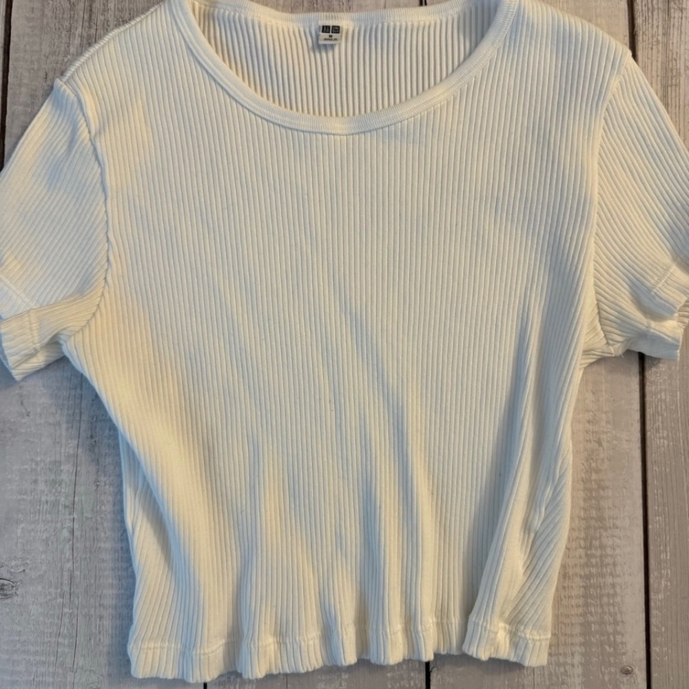Uniqlo White Top